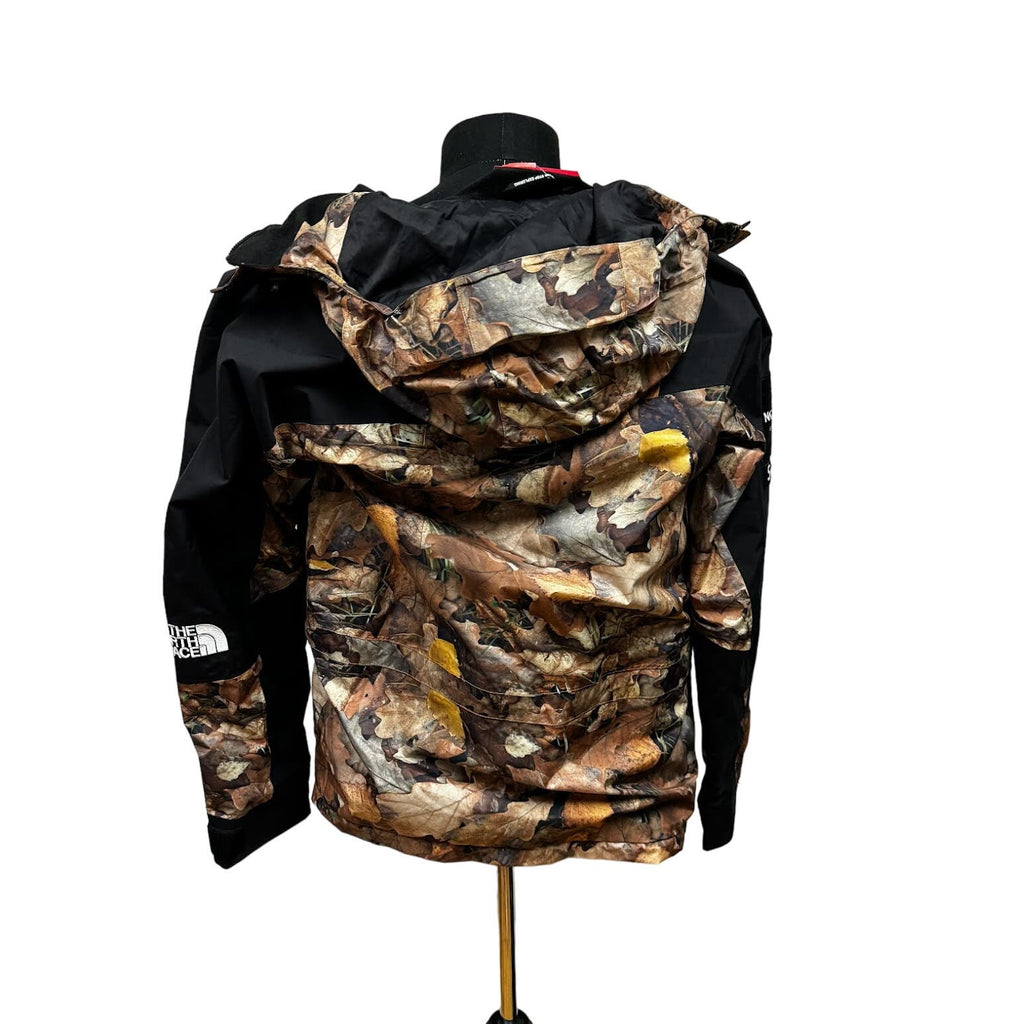 North Face x Supreme men's camo jacket
