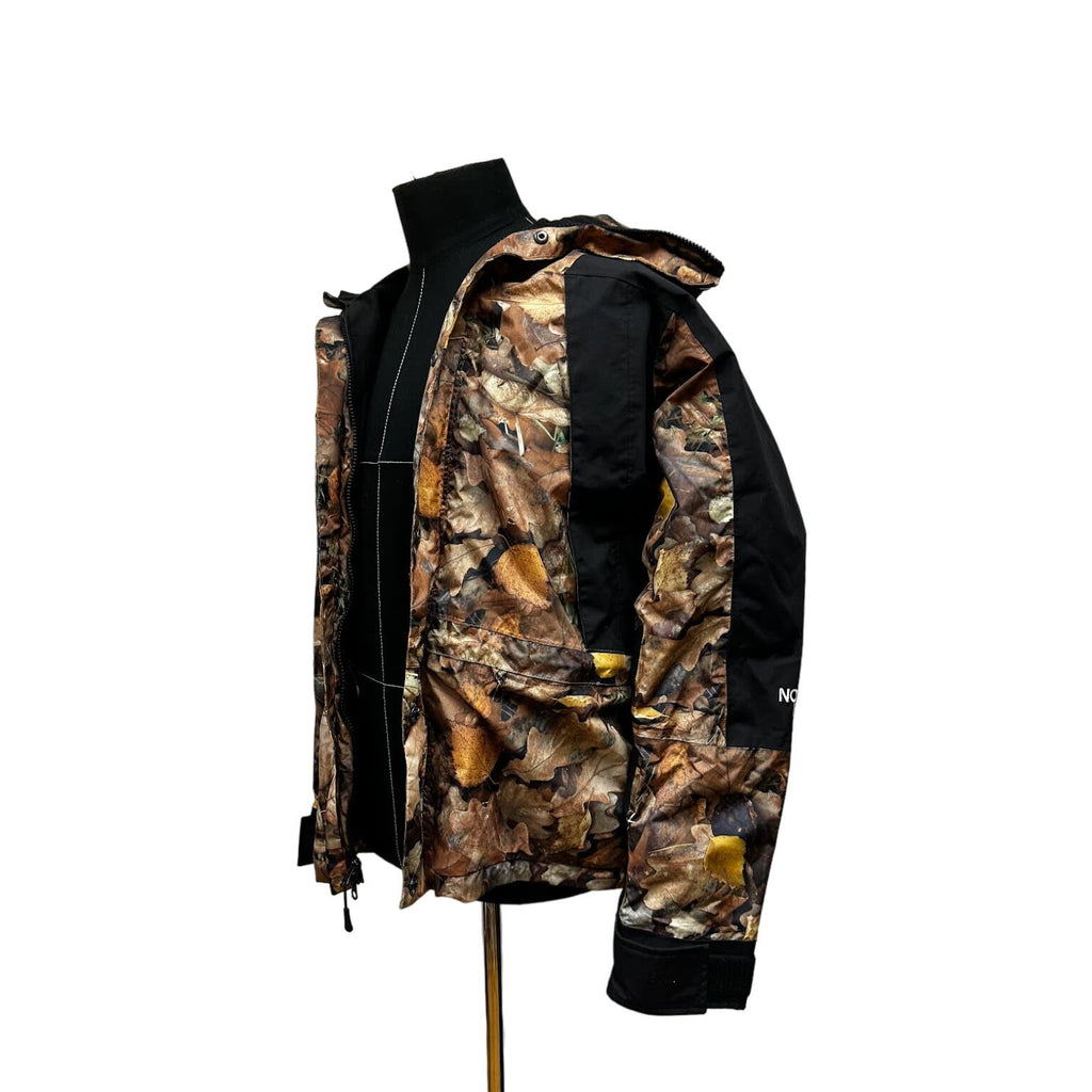 North Face x Supreme men's camo jacket
