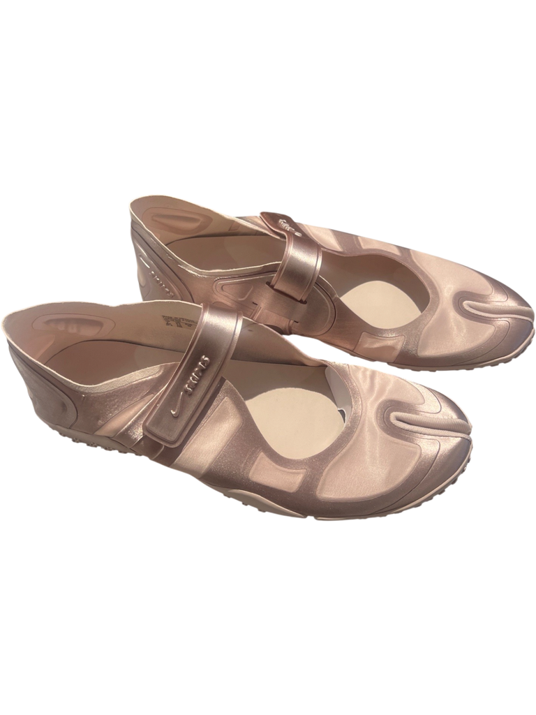 Women's NIKE SKIMS