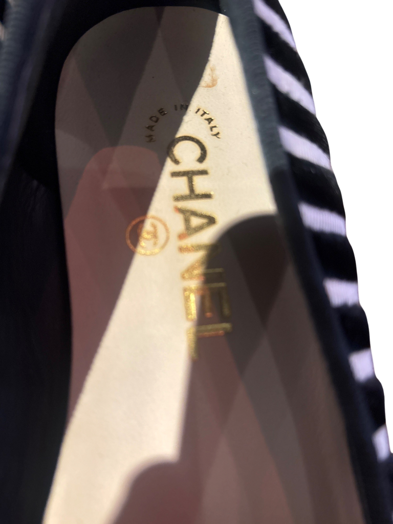 Women's Chanel Beige/Black Velvet Shoe Size 9.5 Shoes