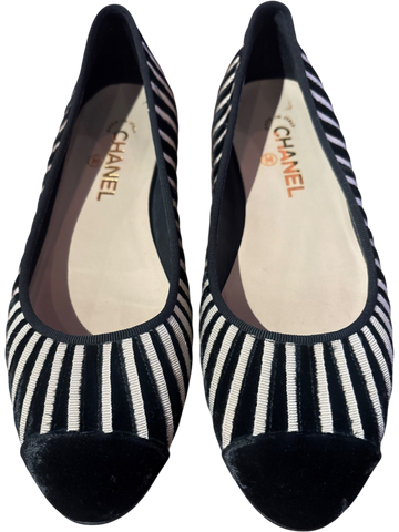 Women's Chanel Beige/Black Velvet Shoe Size 9.5 Shoes