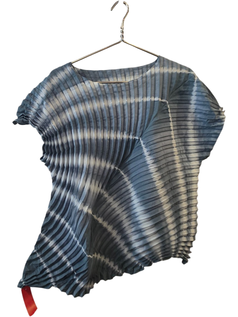 Women's Issey Miyake Blue Top